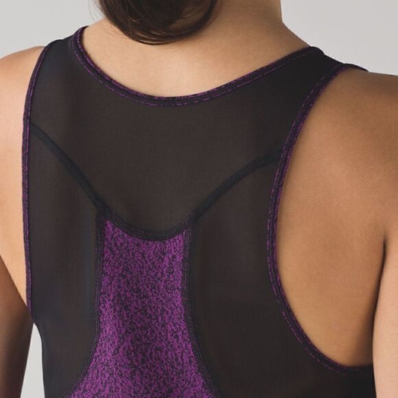 Lululemon Sculpt Tank II
Circuit Aurora Black / Black - Picture 4 of 6